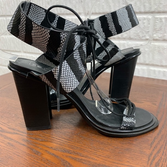 SOL SANA Chuck II Heel in Black & White Snakeskin 40 9 - Picture 3 of 11